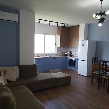 Apartment Kiart's By Sea Golem (Tirana)